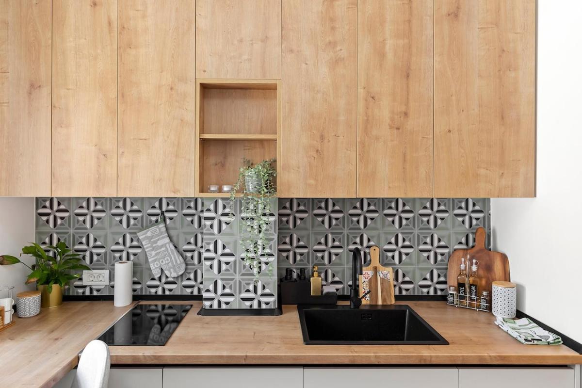 Apartament Luxos Si Incapator Bucureşti